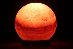 Lampa solna piłka mała 