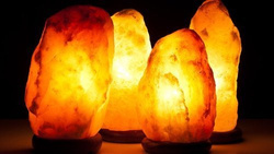 Lampa solna 45-50 kg na drewnianej podstawie z jonizatorem